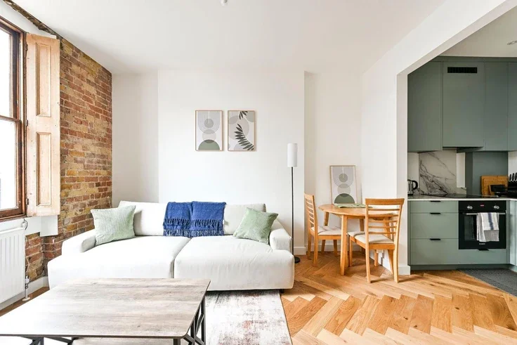 Flat Danbury Street in Greater London