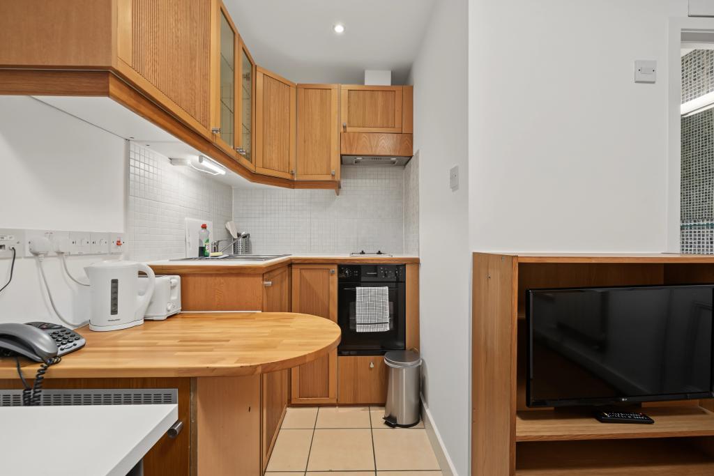 Flat Fulham Palace Road in Greater London