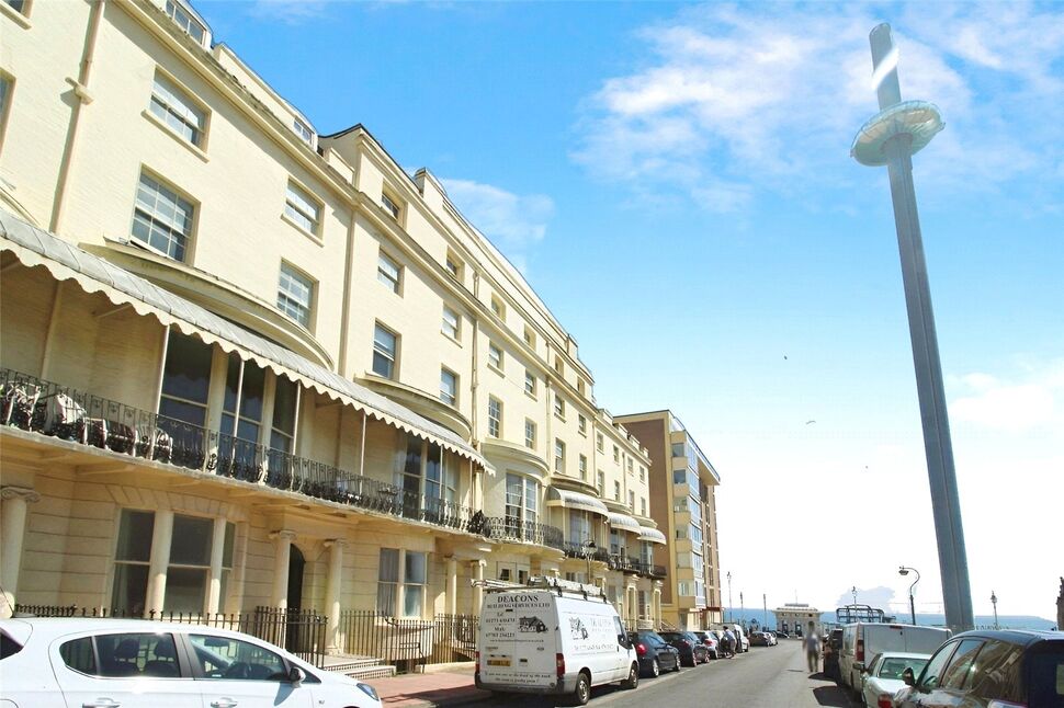 Flat Regency Square in Brighton