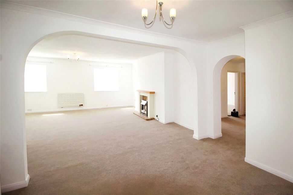 Flat Regency Square in Brighton