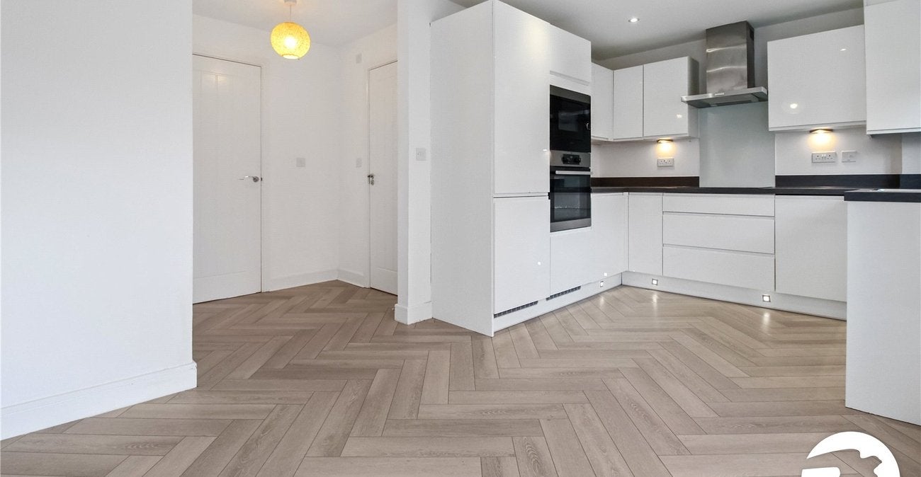 House Lancaster Close in Ebbsfleet Garden City