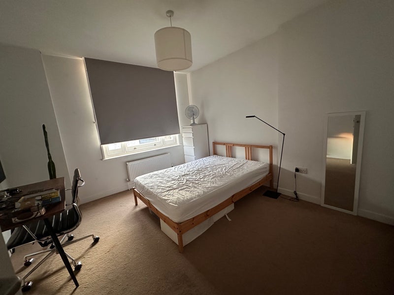 Room Queensway in City of Westminster