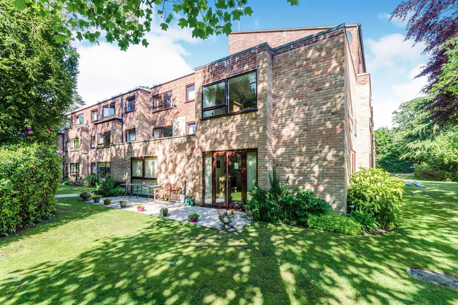 Flat Lansdowne Road in Bournemouth
