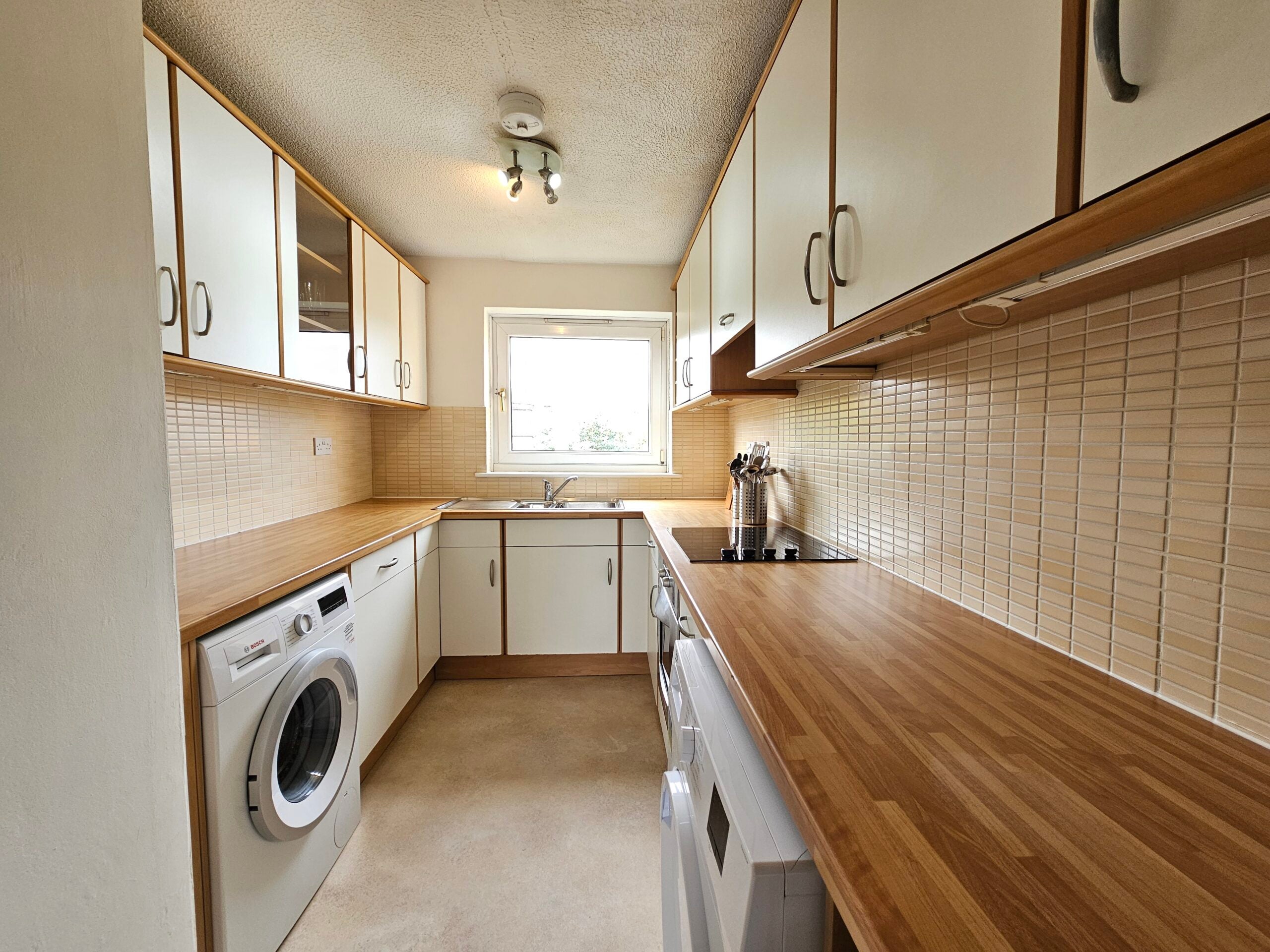 Flat Riverview Place in Glasgow