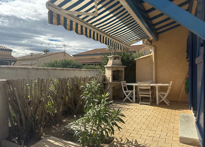 Flat Avenue de Las Illas in Sainte-Marie-la-Mer