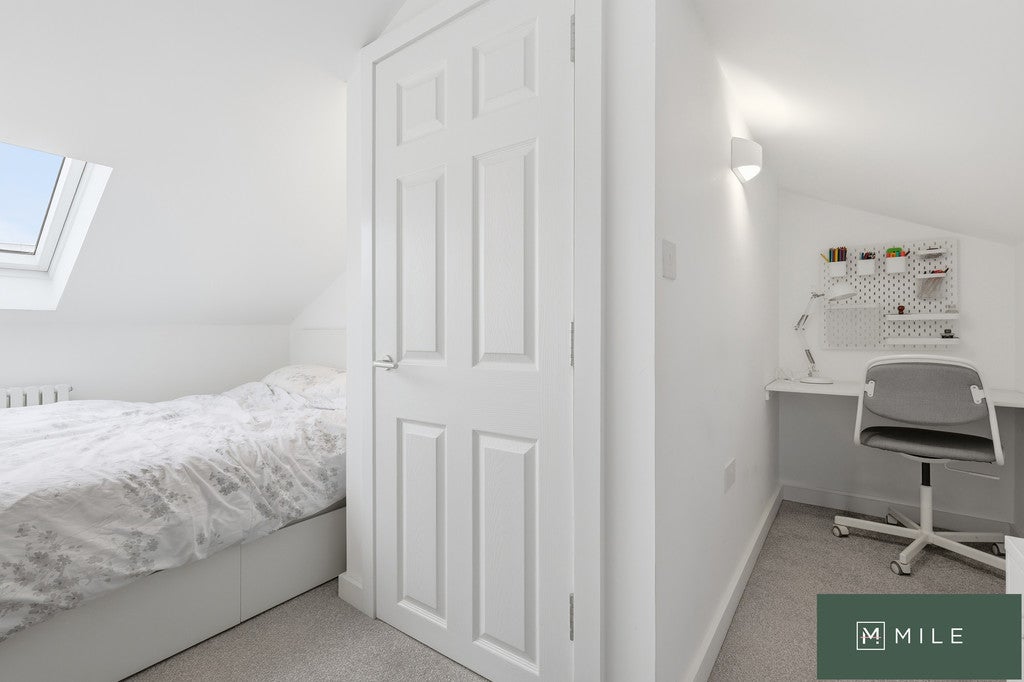 House Allan Way in Greater London