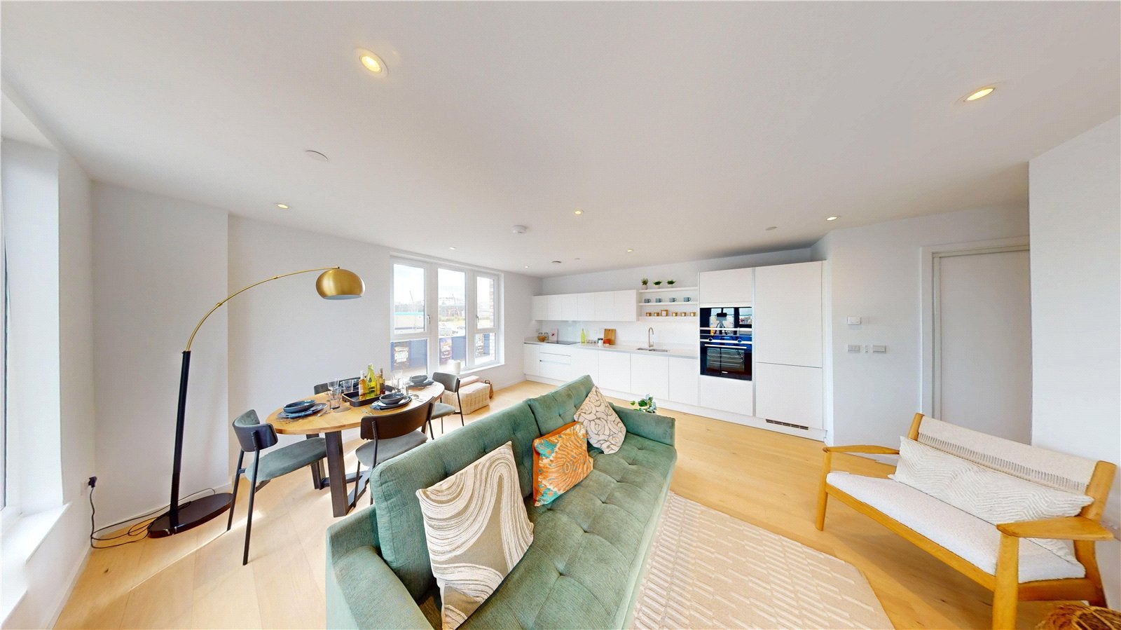 Flat Belvedere Close in Filton