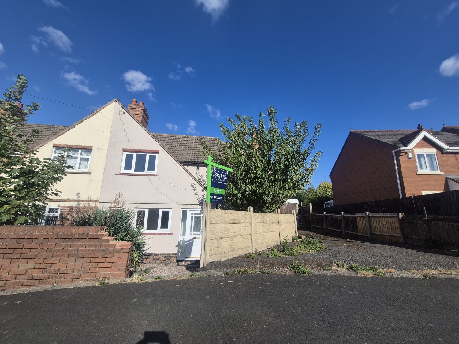 House Upper Ettingshall Road in Coseley