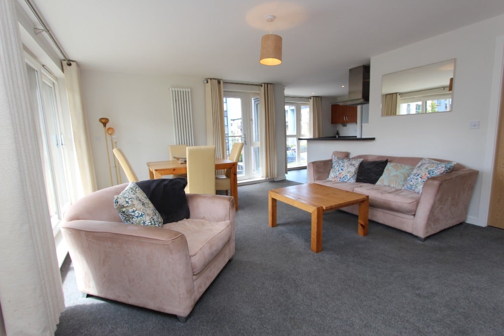 Flat East Pilton Farm Crescent in City of Edinburgh
