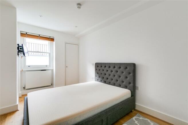 Flat Coleherne Road in Greater London