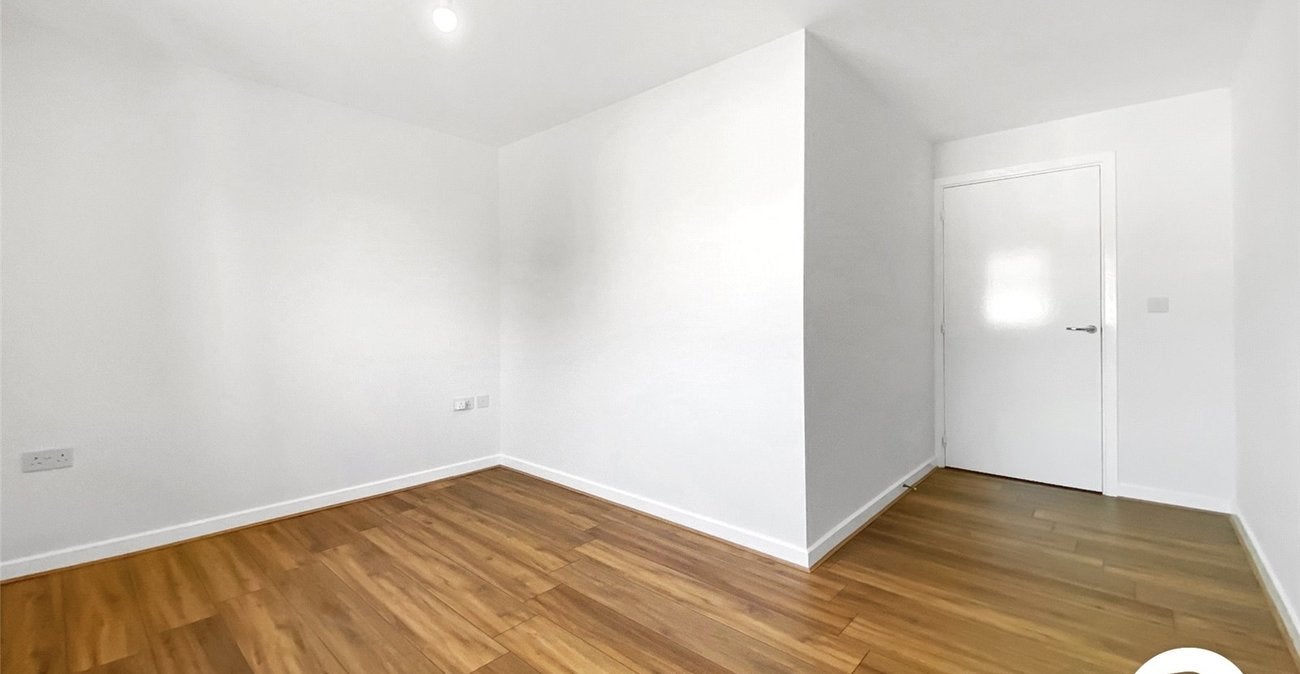Flat Bennett Place in Dartford