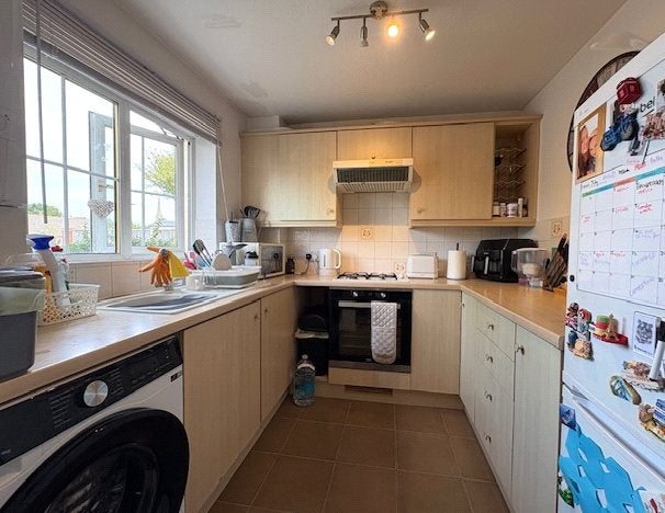 House Banbury Close in Wokingham