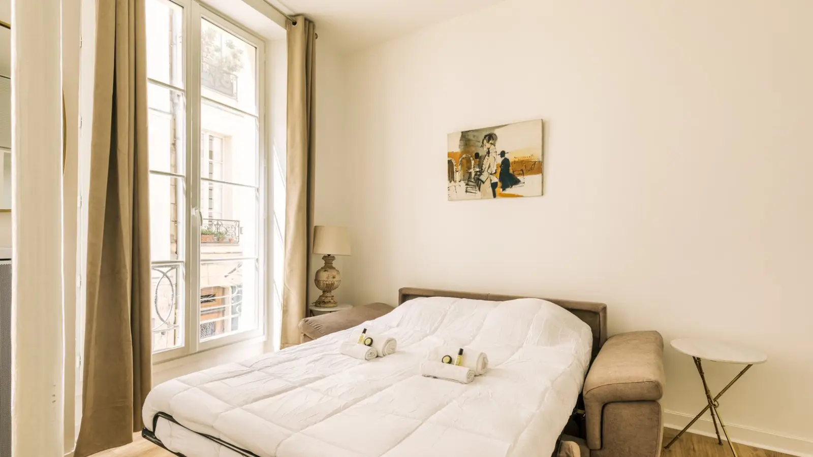 Appartement Rue des Écouffes à Paris