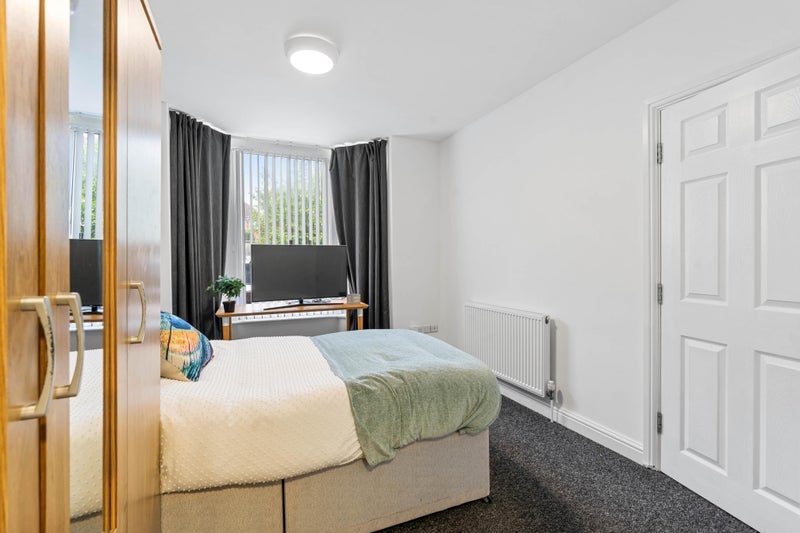 Flat Wyley Road in Coventry