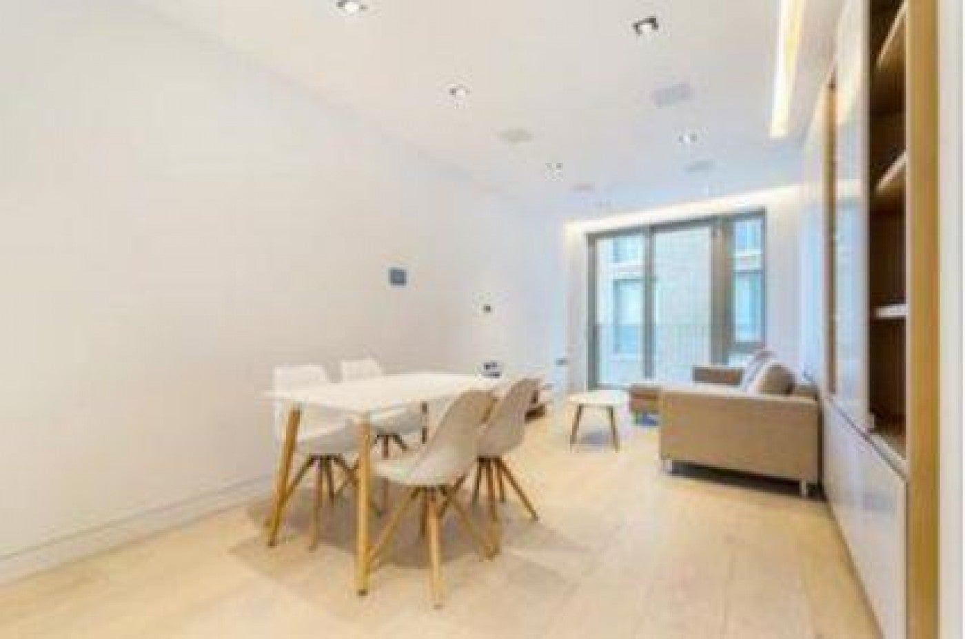 Flat Duchess Walk in Greater London