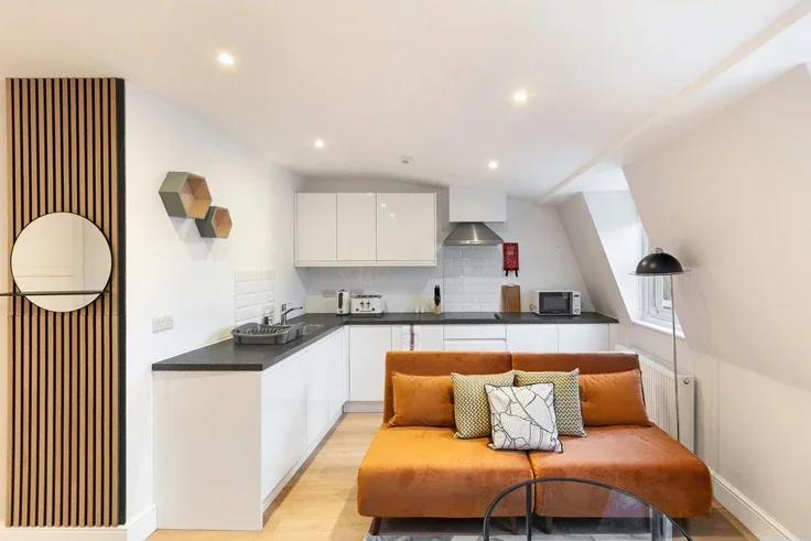 Flat Swinton Street in Greater London