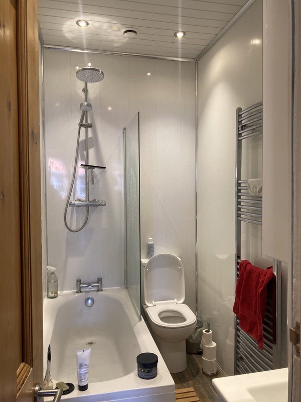 Room Westclyffe Street in Glasgow