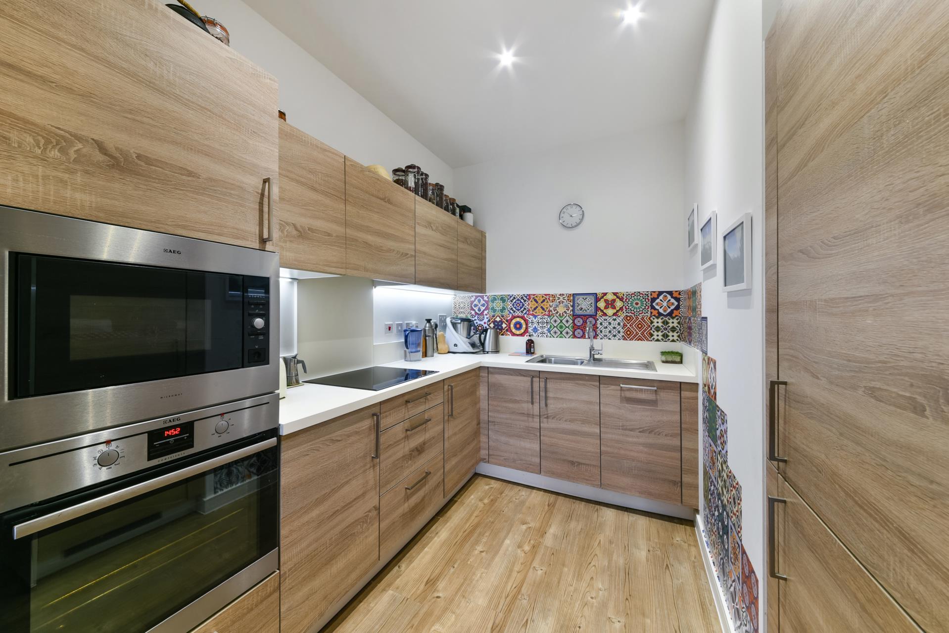 Flat Bramwell Way in Greater London