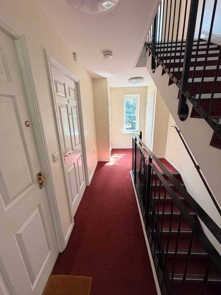 Flat Clarence Road in Windsor