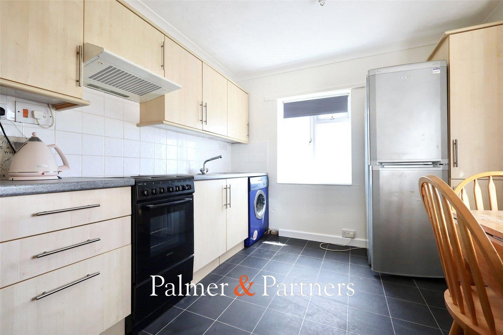 Flat Marine Parade East in Clacton-on-Sea