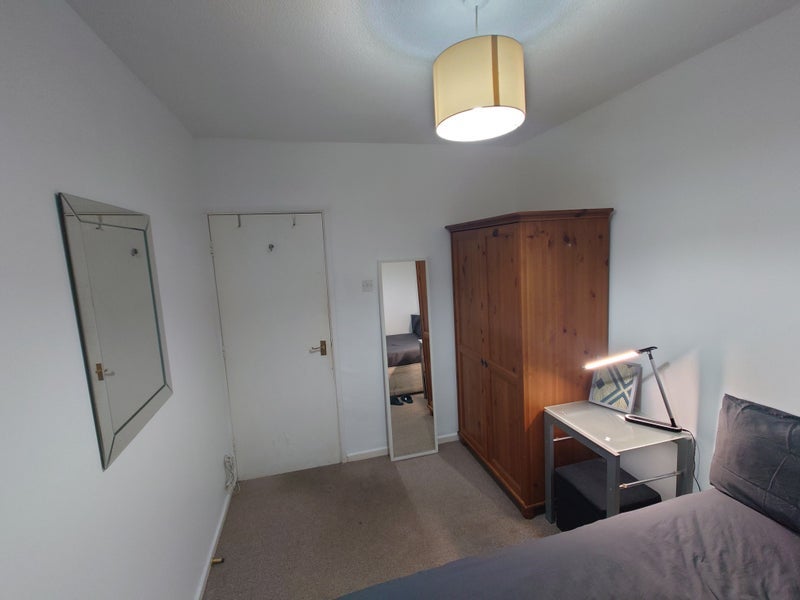 Room Lockett Gardens in Salford