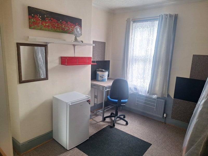 Room Alperton Street in City of Westminster