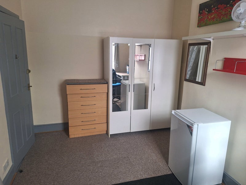 Room Alperton Street in City of Westminster