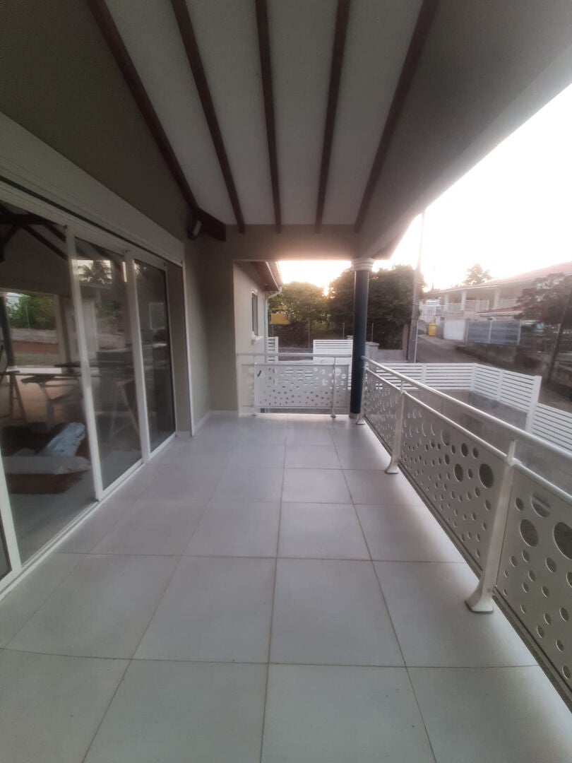 House Allée des Iris in Ducos