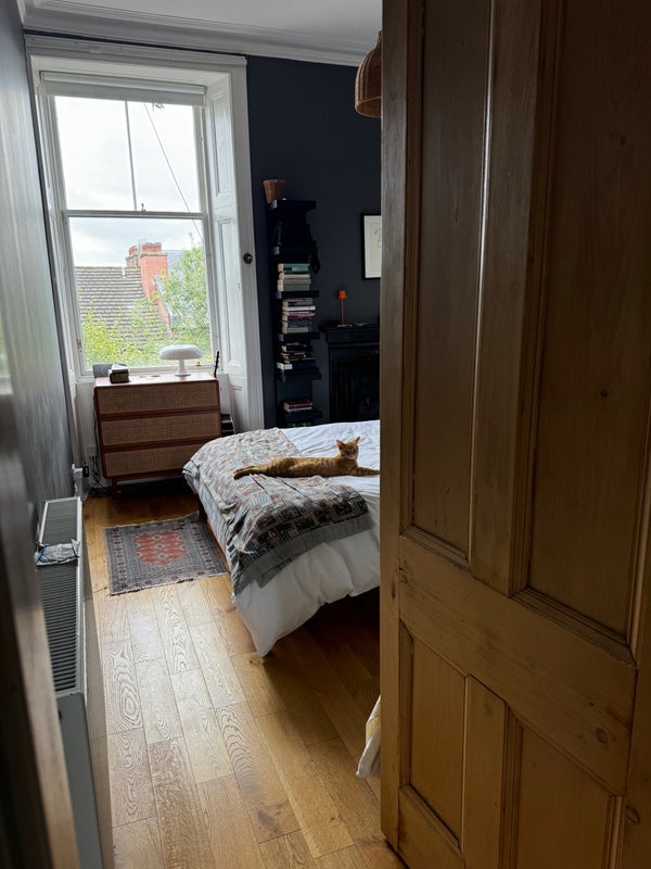 Room Partickhill Road in Glasgow