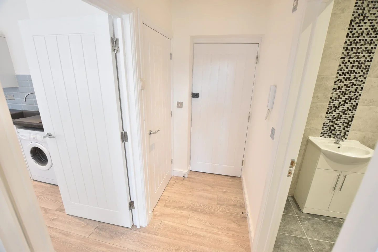 Flat Farley Hill in Luton