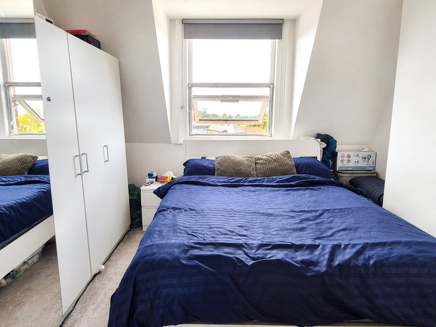 Flat Hadley Green in Greater London