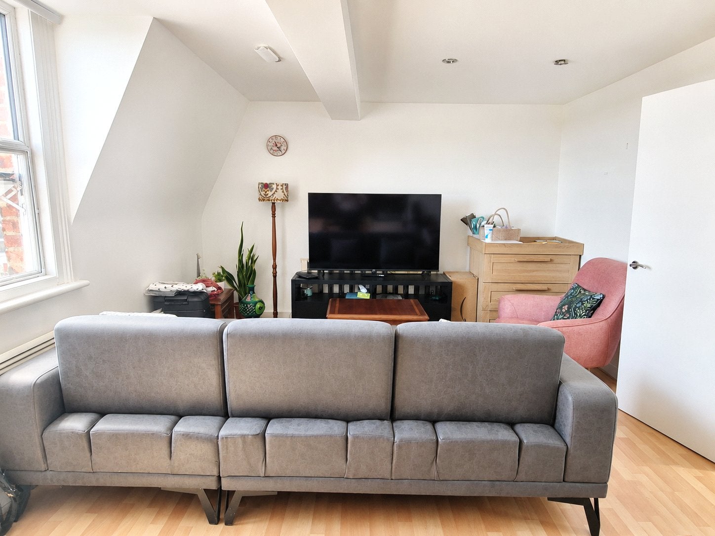 Flat Hadley Green in Greater London