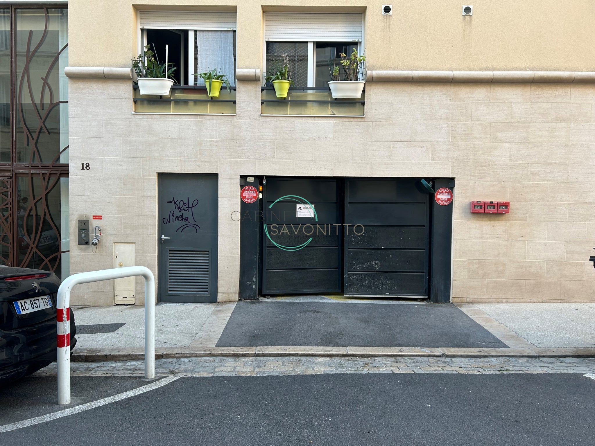 Flat Rue Charras in Marseille
