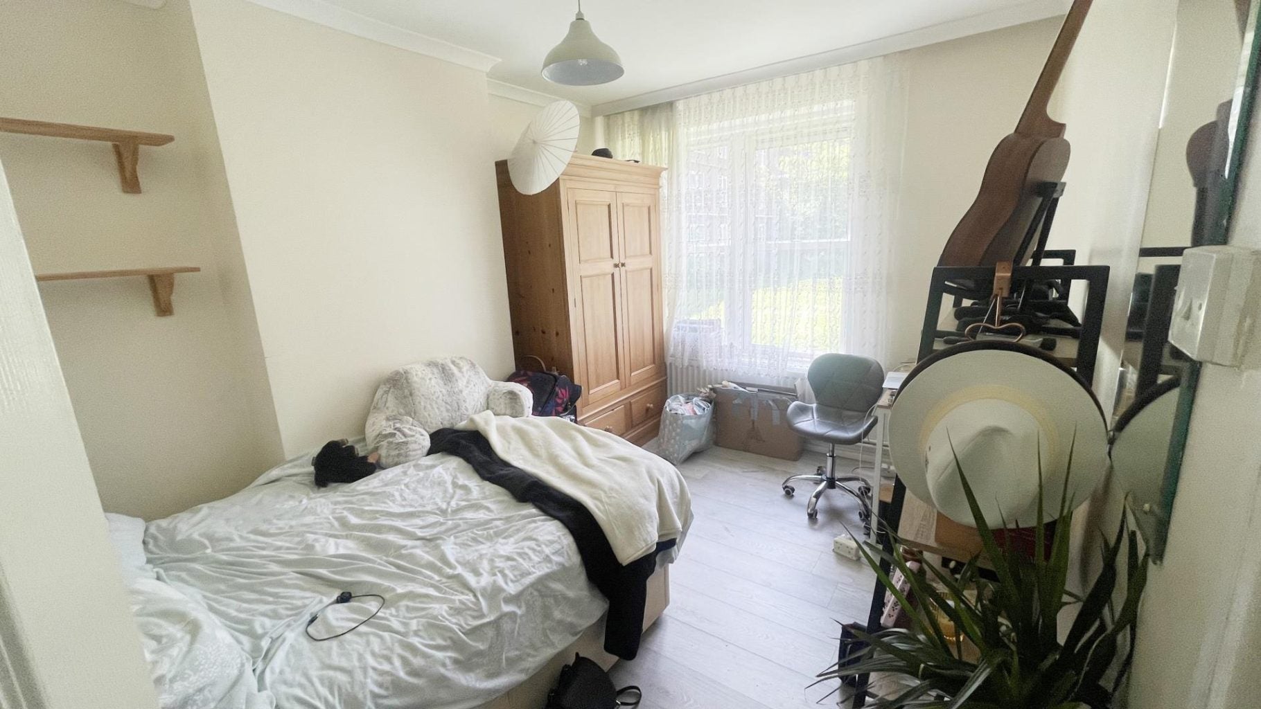 Flat Amhurst Road in Greater London