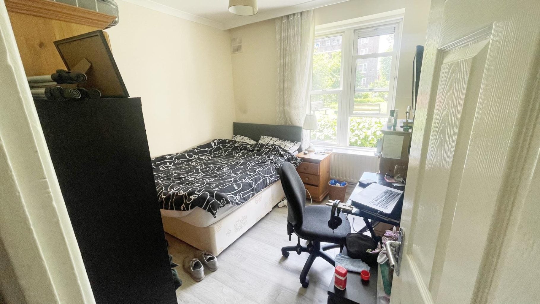 Flat Amhurst Road in Greater London