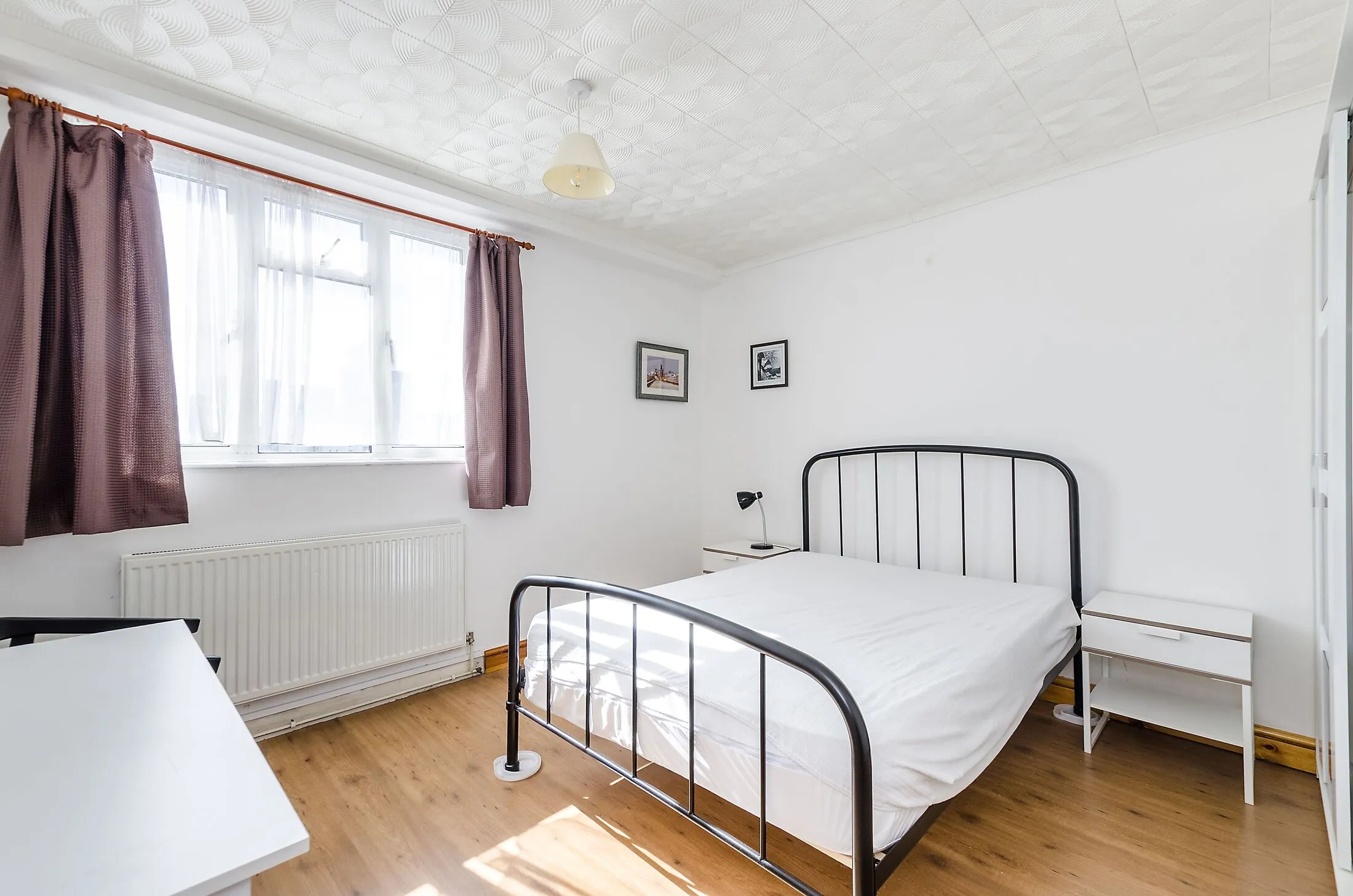 Flat Gee Street in Greater London