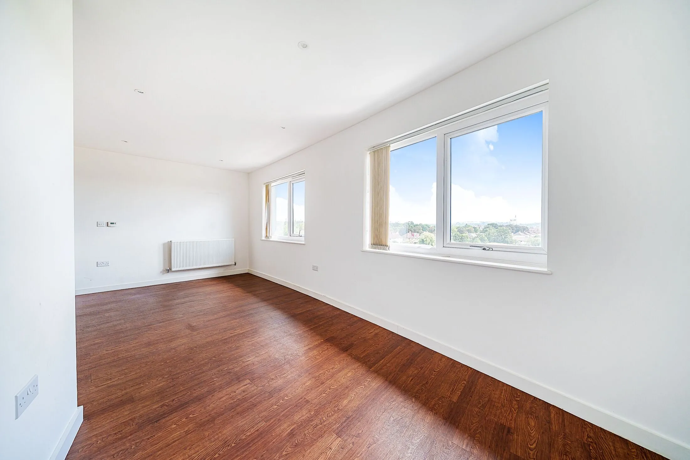 Flat Howard Road in Greater London