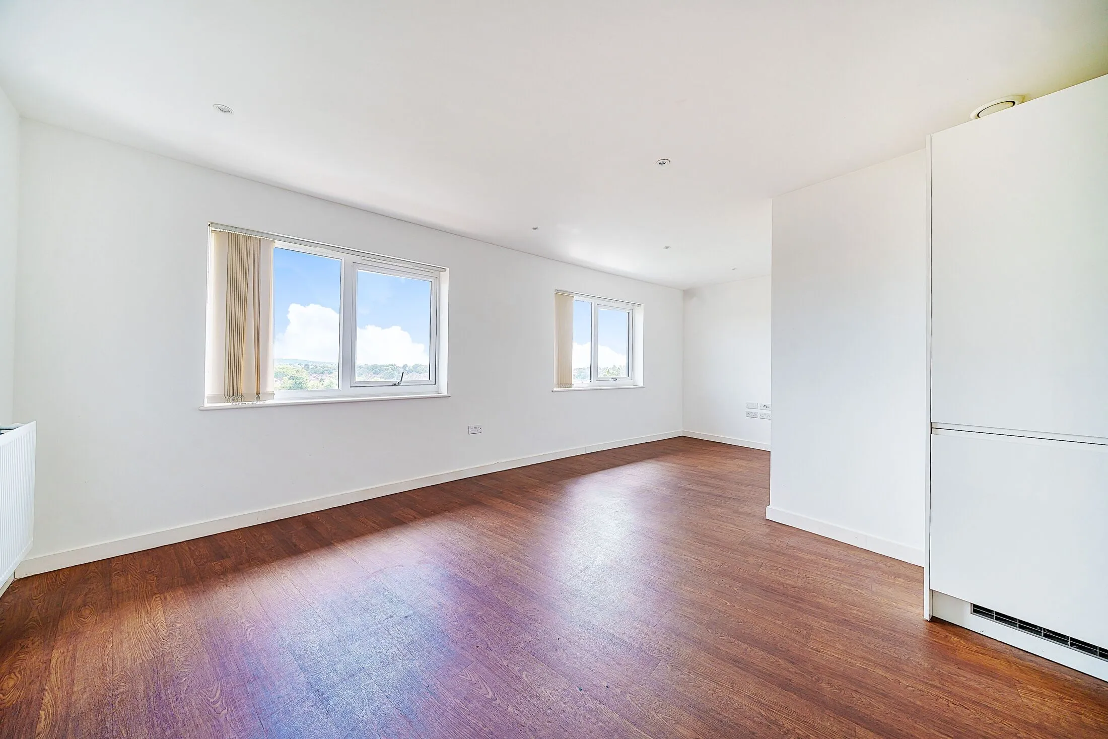 Flat Howard Road in Greater London