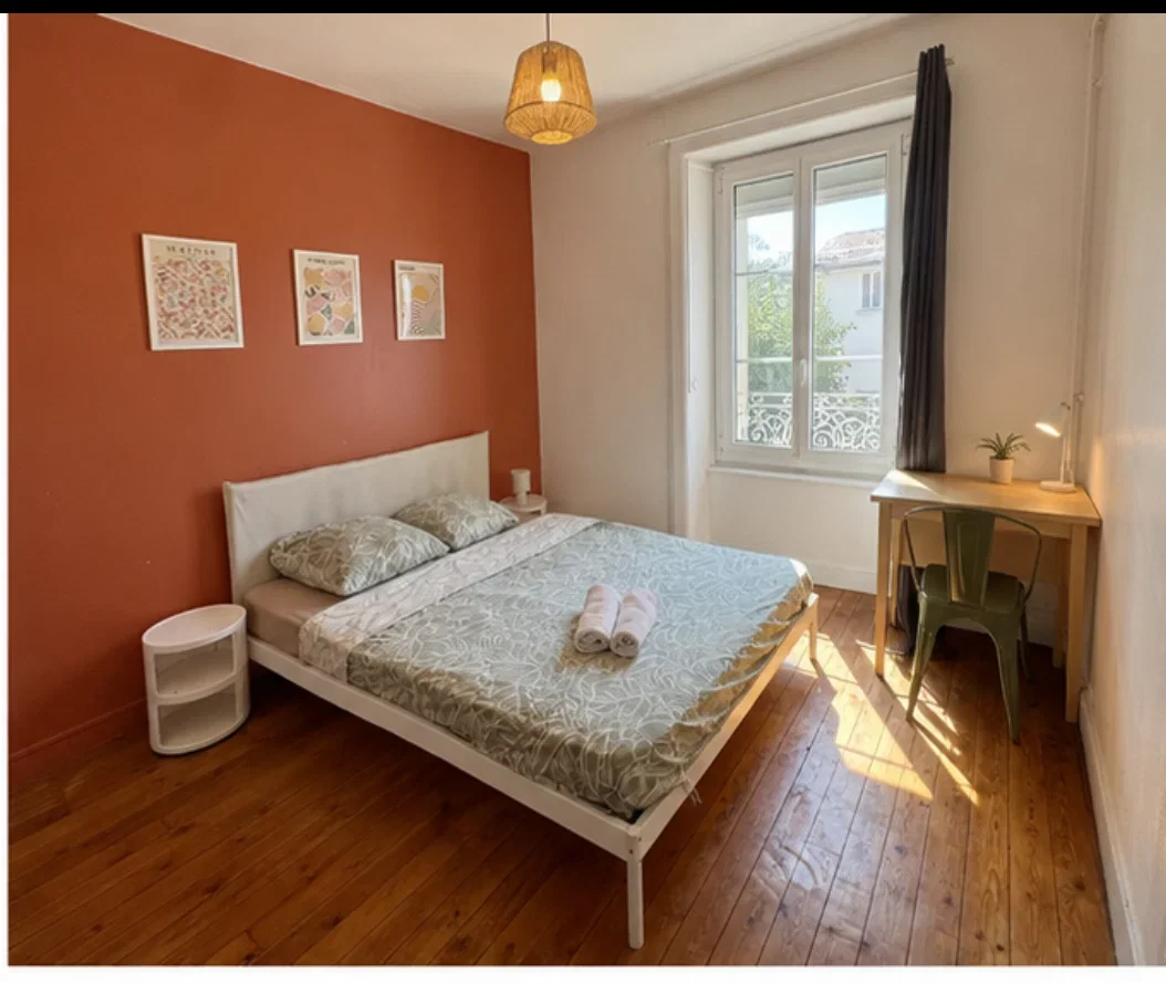 Room Rue Carnot in Saint-Fons