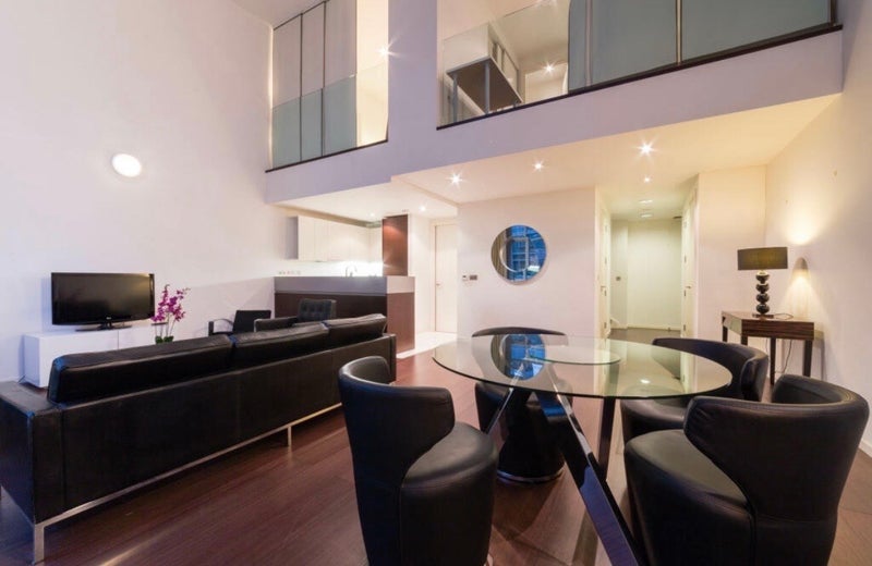 Flat Alexia Square in Greater London