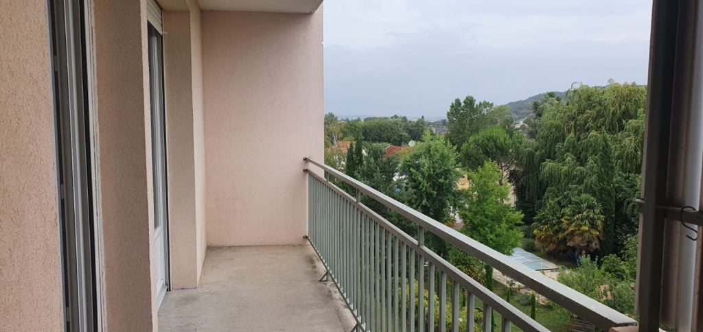 Flat Rue de l'Oiselet in Bourgoin-Jallieu