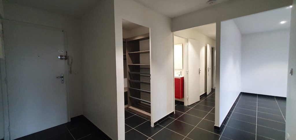 Flat Rue de l'Oiselet in Bourgoin-Jallieu