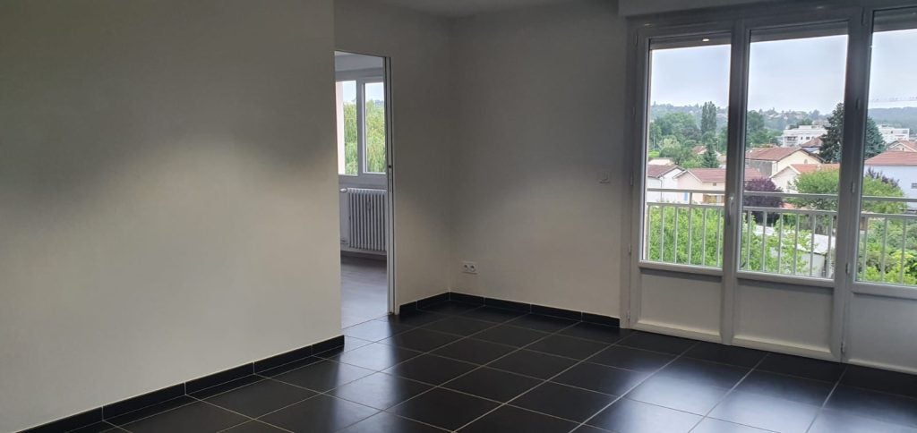 Flat Rue de l'Oiselet in Bourgoin-Jallieu