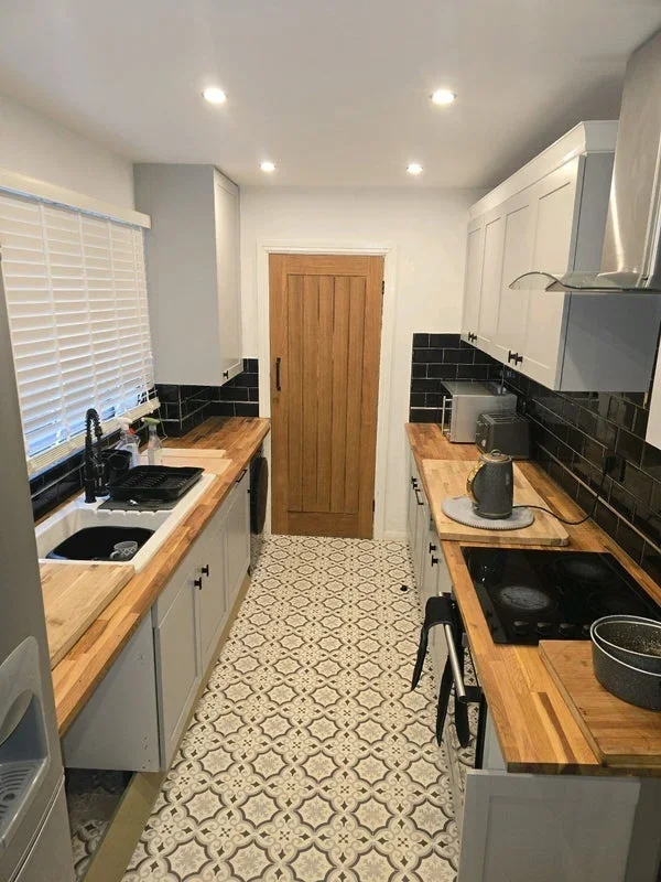 Room Komla Close in Bradford