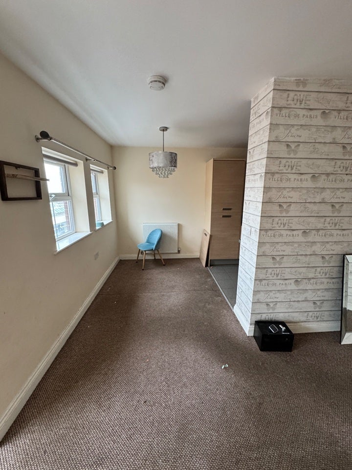 Flat Crossley Street in Amber Valley