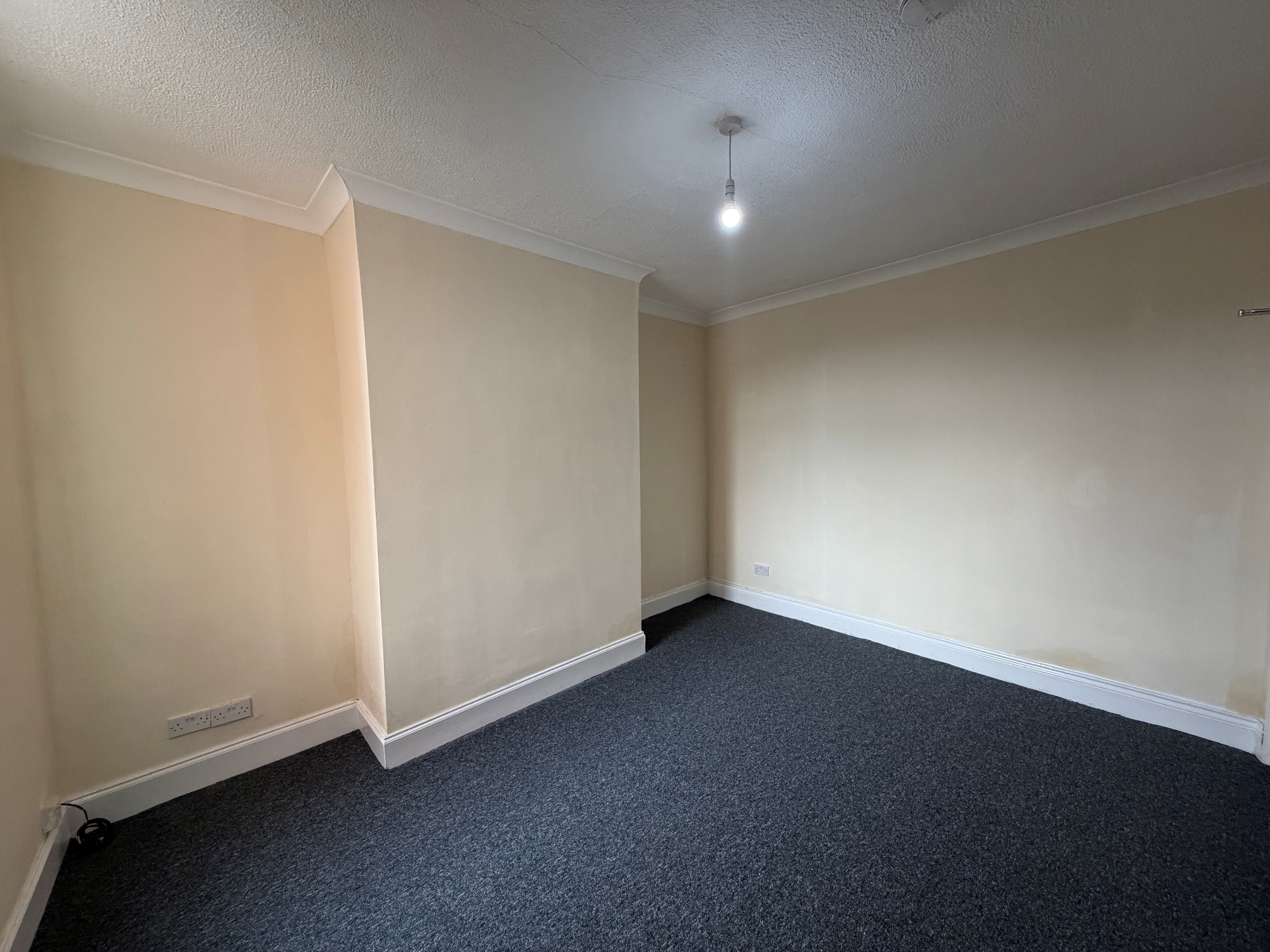 House Deacon Road in Widnes