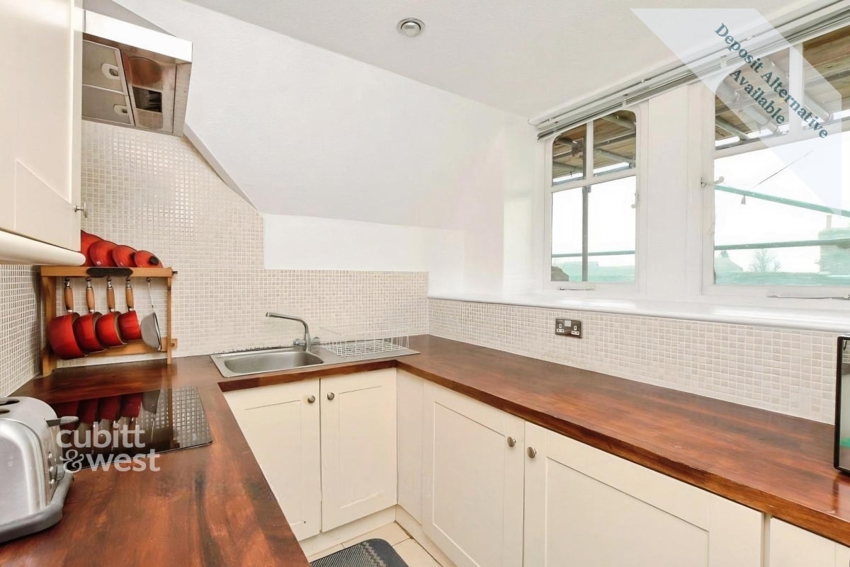 Flat Newton Road in Tunbridge Wells