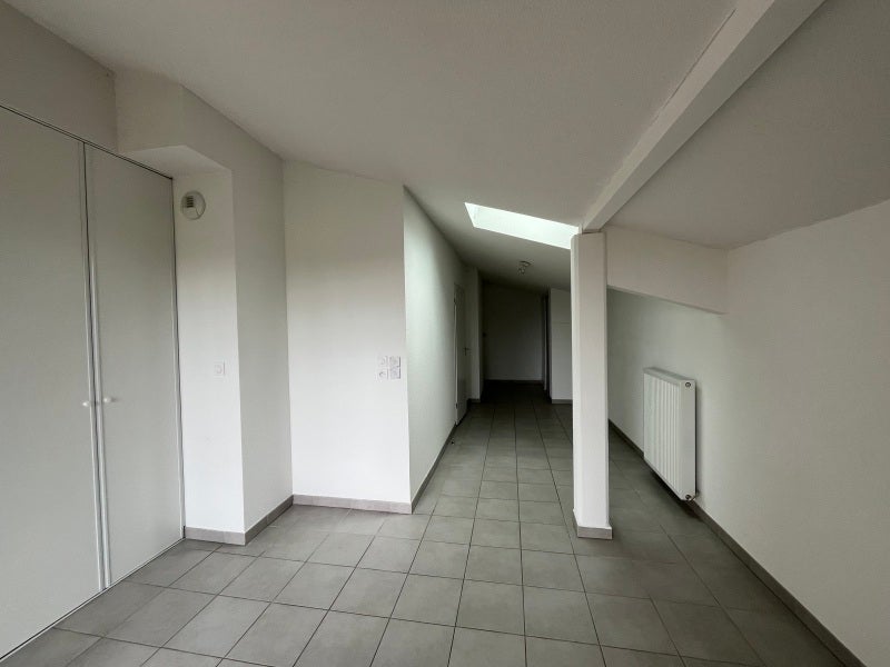 Flat Route de Villeneuve-Tolosane in Roques