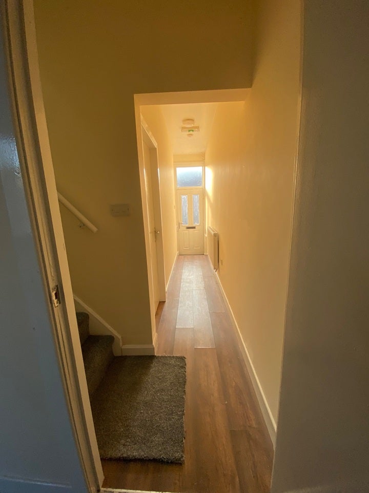 Room Wigan Road in Bolton