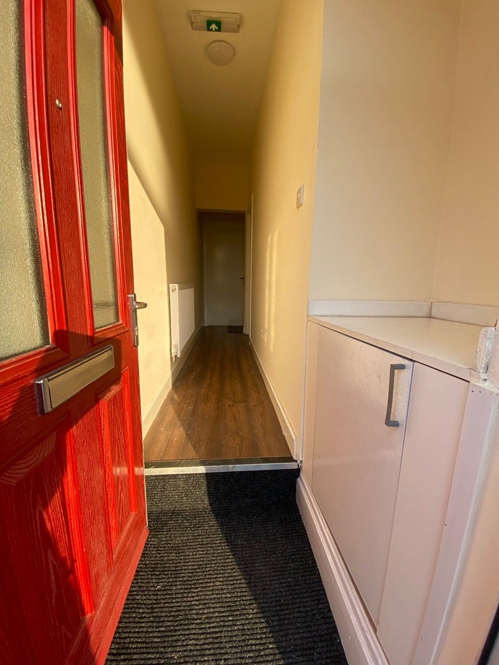 Room Wigan Road in Bolton